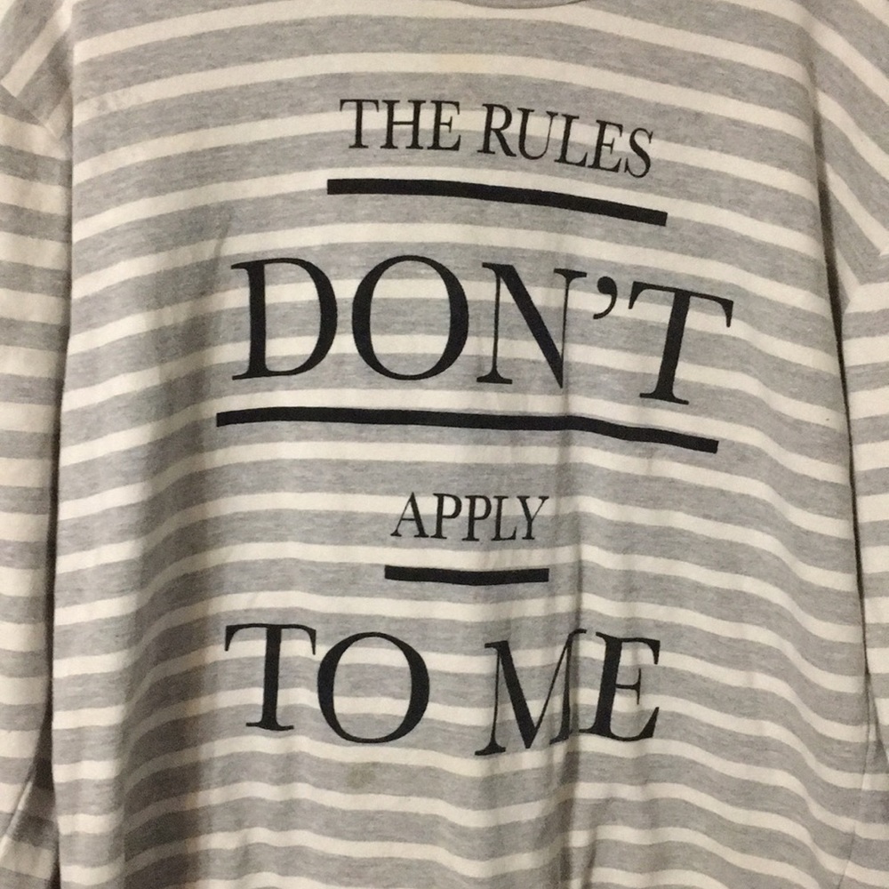 Sweatshirt